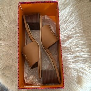 Brand new in the box Tory Burch slides never worn! Tan and gold calf leather
